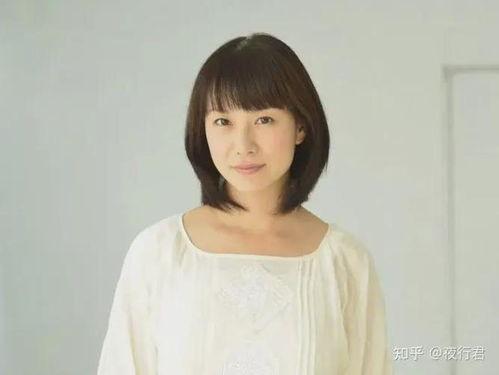 白嫩av女友,揭秘网络红人的魅力与争议