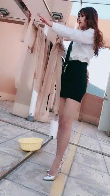 干别人丝袜人妻怀孕,一段意外的甜蜜旅程